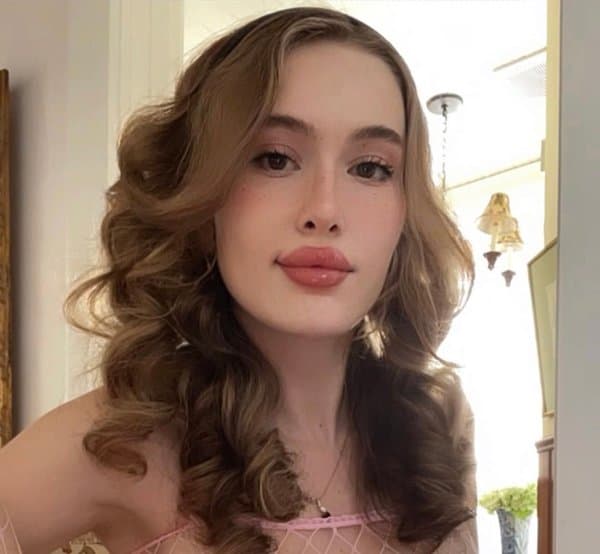 Porcelaingoirl